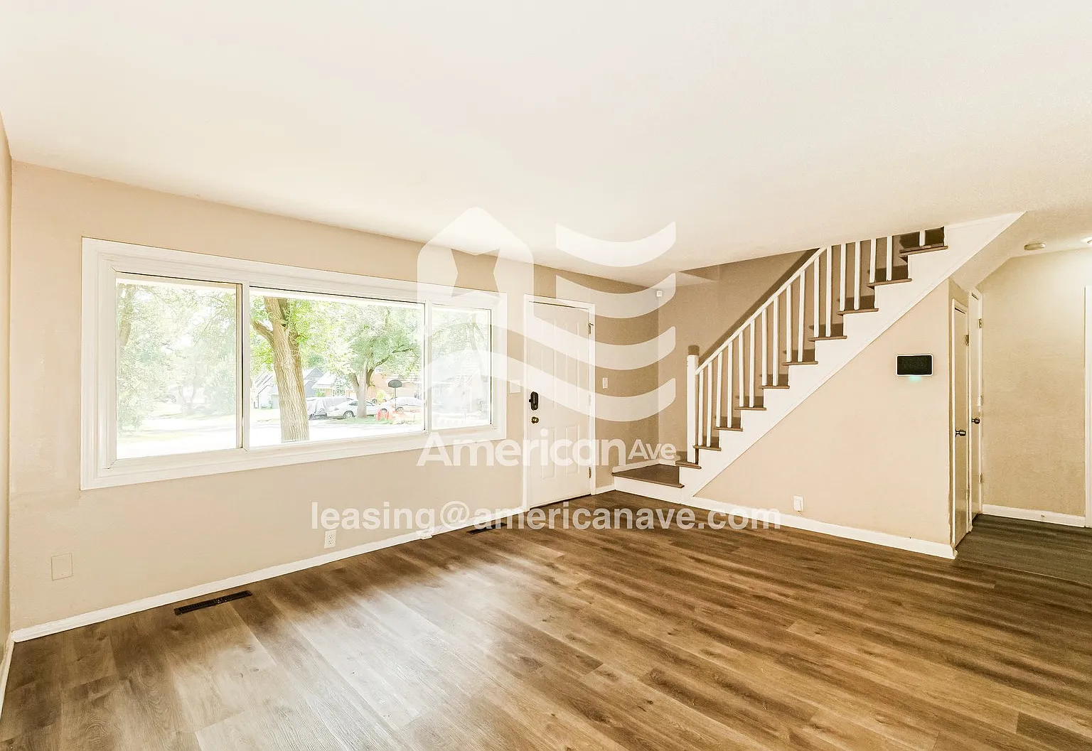3 bed, 2.0 bath, 1130 sqft, $1,630 — Photo 2