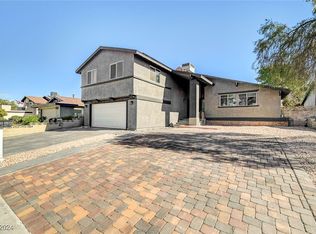 6781 Greengrove Dr, Las Vegas, NV 89103
