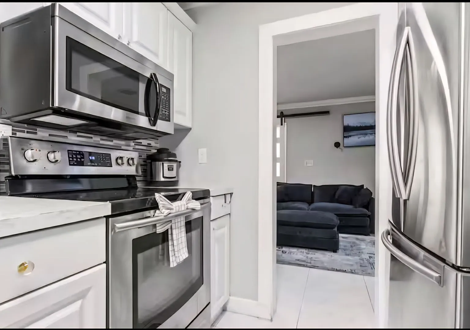 Spacious 4BR House in Fort Lauderdale — Photo 4