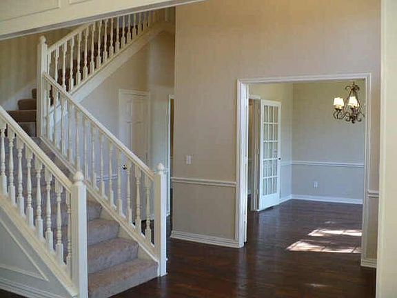 4th image of 1437 Harrington Dr