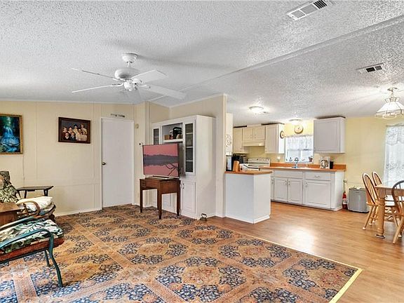 3rd image of 16801 Sugar Berry Ln