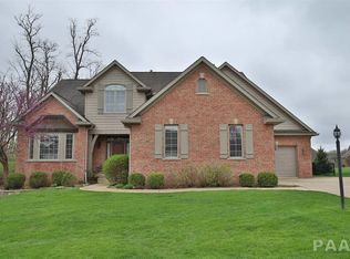 714 W Copperfield Dr, Dunlap, IL 61525