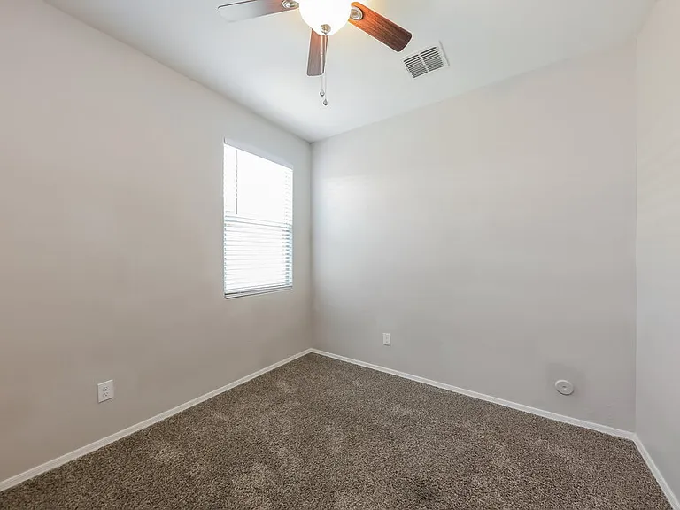 2444 W Tamarisk Ave — Photo 13