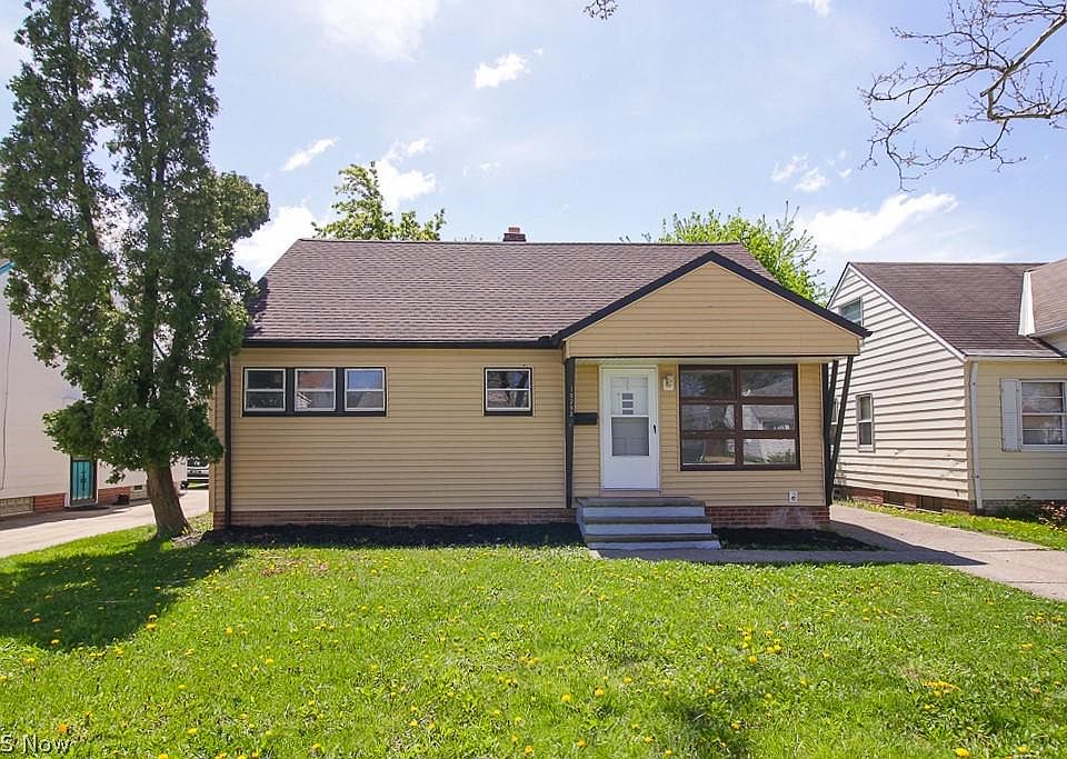 1st image of 19292 Stafford Ave