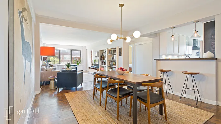 Sold by Garfield Realty  | media 6