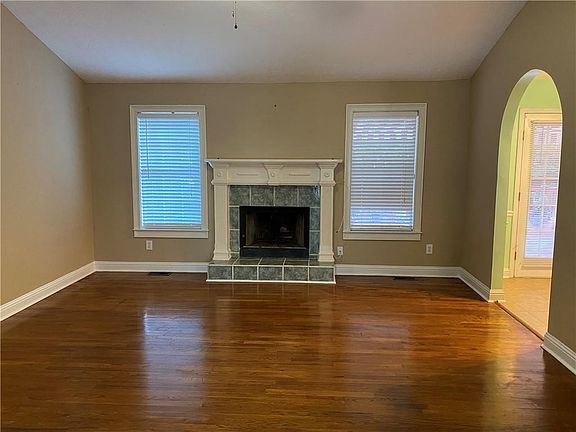 2nd image of 4390 Brookridge Dr