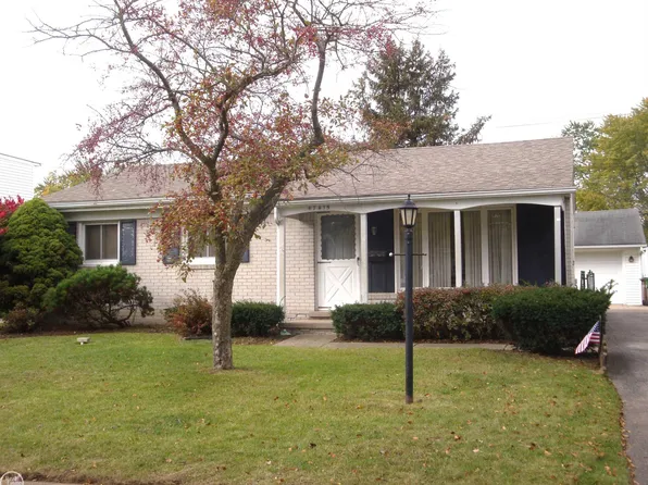 47415 Winthrop St, Shelby Township, MI 48317