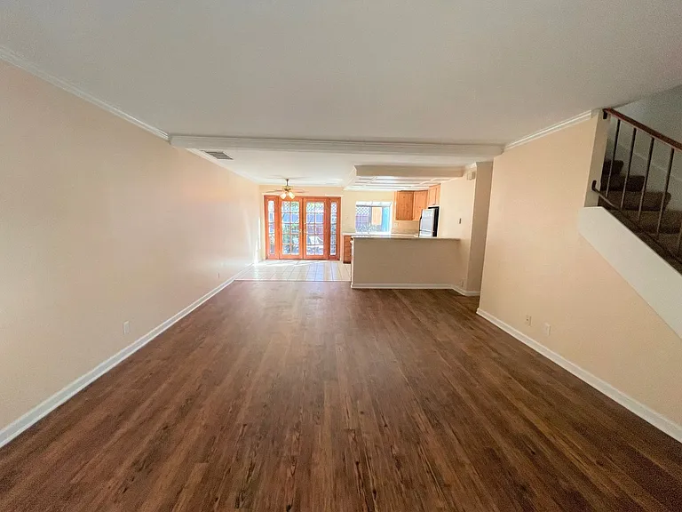 1206 Llama Ct — Photo 7