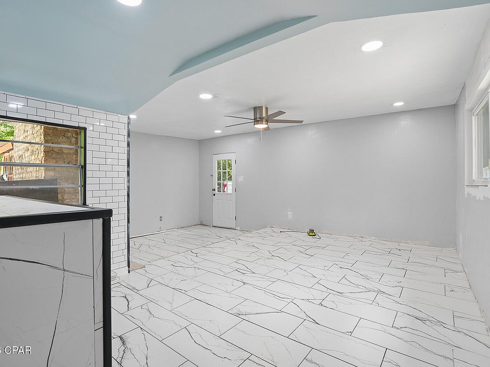 1st image of 529 5th St