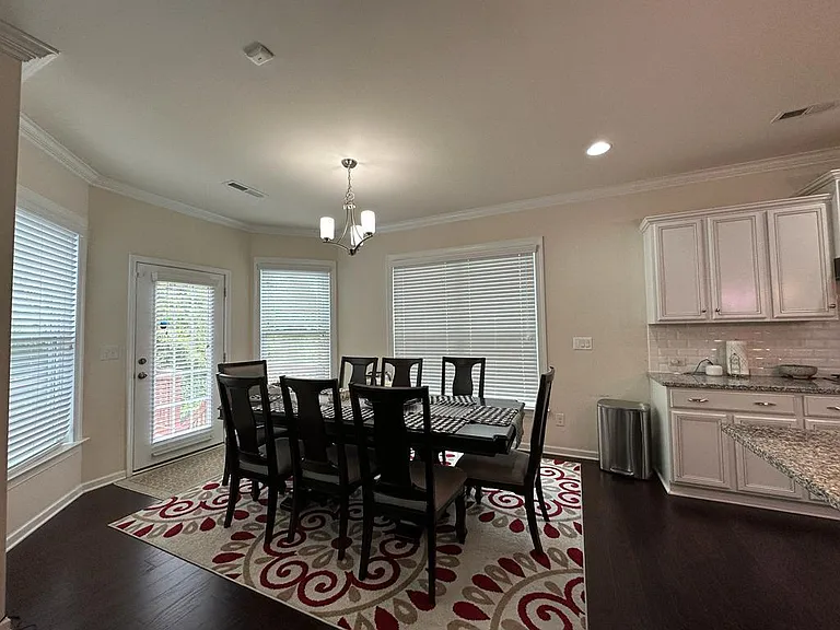 404 Hawks Creek Pkwy — Photo 19