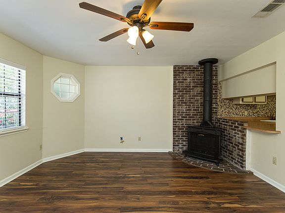 4th image of 1000 N Duval St APT D