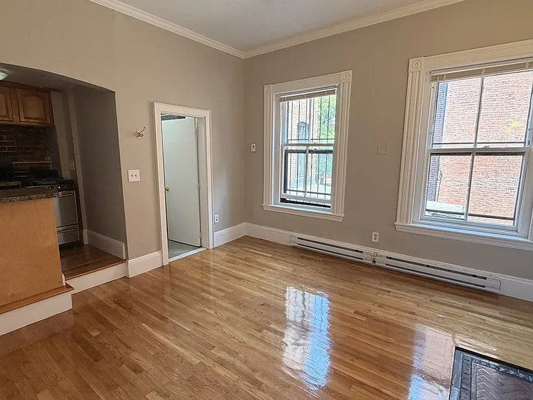 48 Hereford St #2D — Photo 3