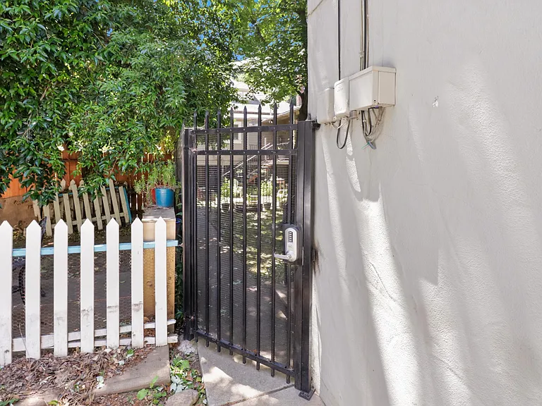 2725 I St #A — Photo 18