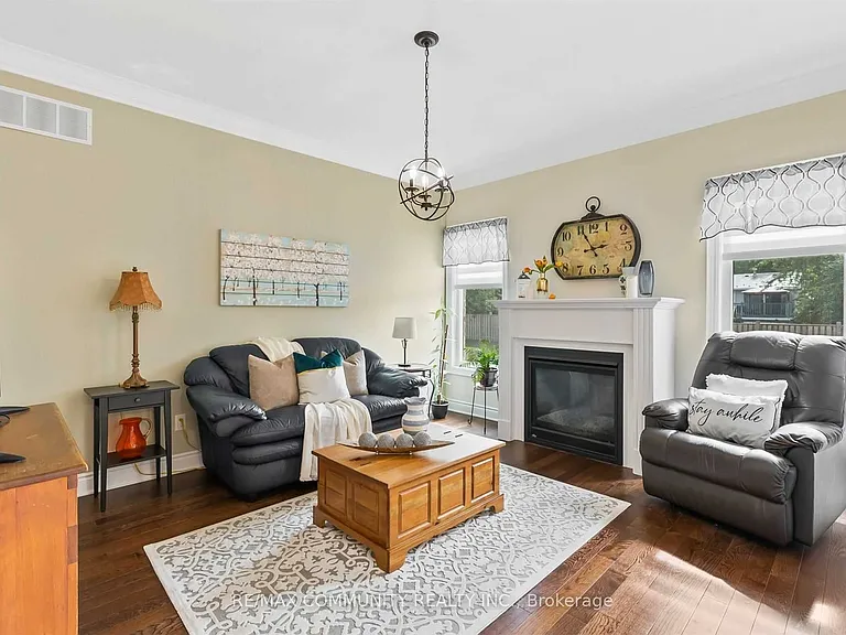 5 Pollock Ave — Photo 11