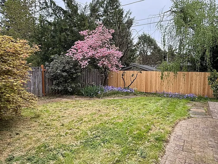 906 SE 165th Ave — Photo 34