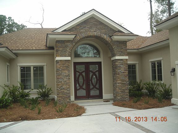 Stunning front entrance