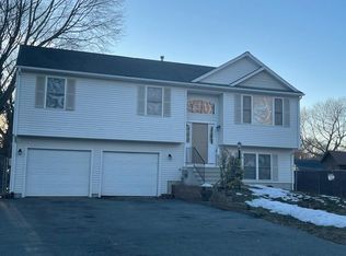 423 Oakland Beach Ave, Warwick, RI 02889