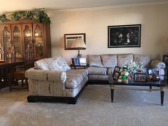 5th image of 17 Tierney Pl