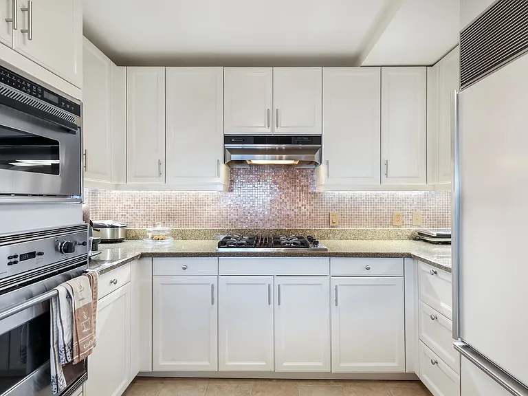 10 Little West St #27E — Photo 8