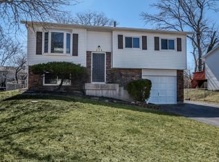 229 Riverside Dr, Bolingbrook, IL 60440