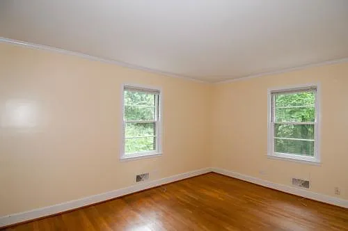 520 Nob Hill Cir — Photo 5