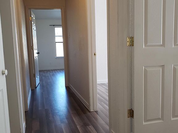 2nd image of 3101 Dannen Ct Unit B