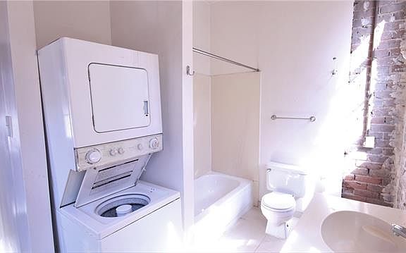 4th image of 541 Saint Joseph St #C