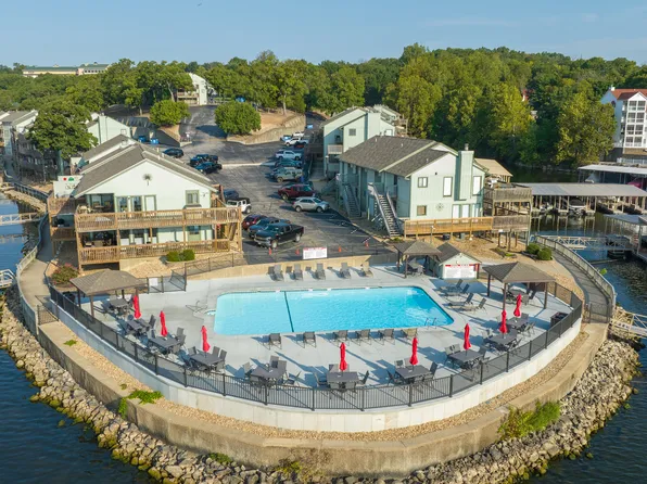 217 Southwood Shores Pl #2D, Lake Ozark, MO 65049