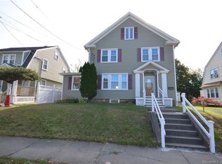 341 Savoy St, Bridgeport, CT 06606