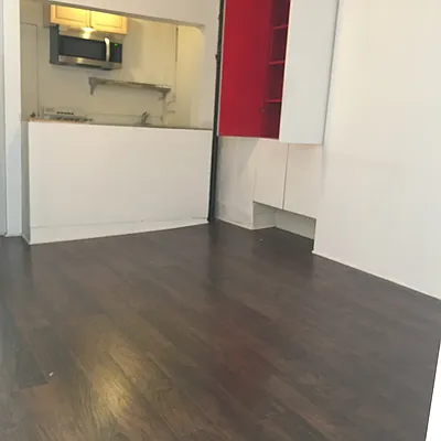 Rented by Veracity NYC LLC | media 13