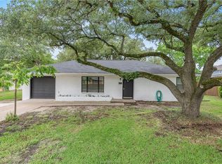 805 Lazy Ln, Bryan, TX 77802