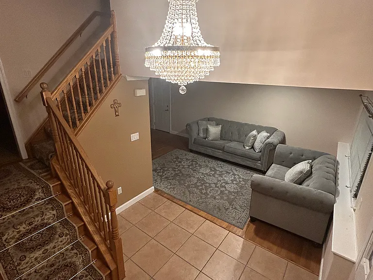 12 Runnymede Rd — Photo 11