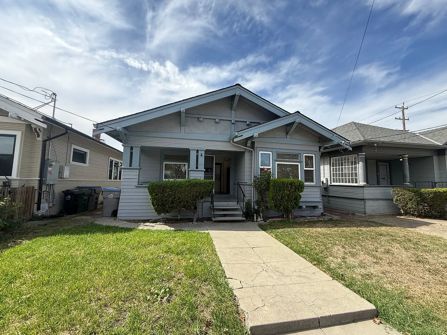 N 10th — Photo 1