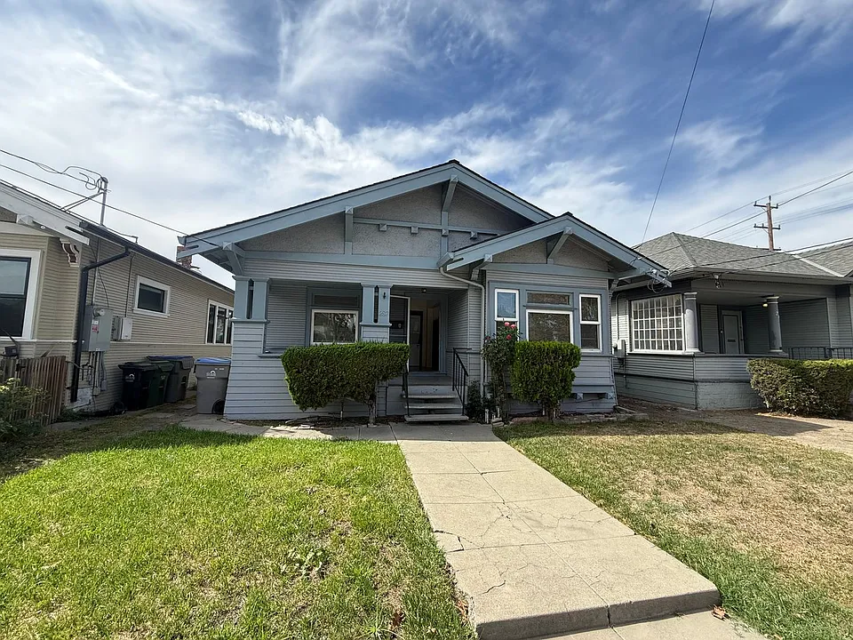 287 N 10th St