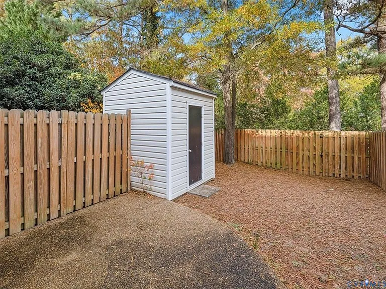 1814 Timberly Waye — Photo 5