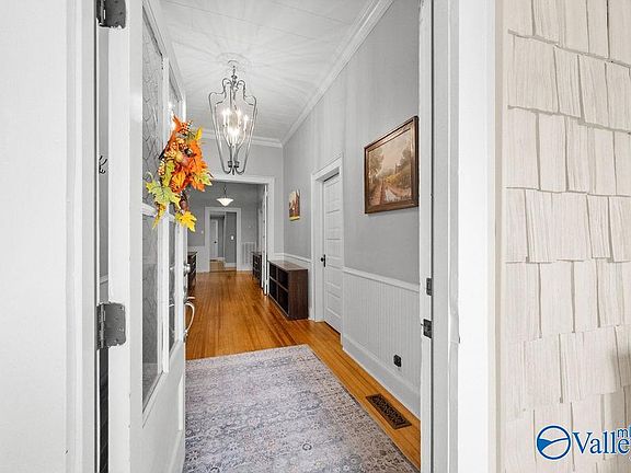 3rd image of 808 Randall St
