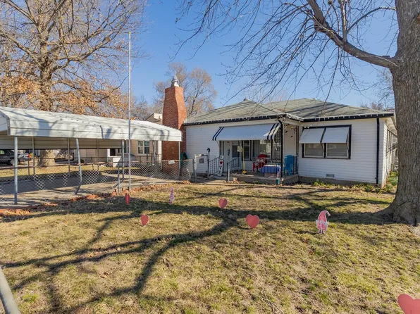 1944 S Madison Ave, Wichita, KS 67211