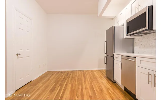 Rented by Douglas Elliman | media 17