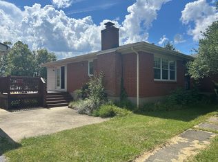5704 Old Heady Rd, Louisville, KY 40299