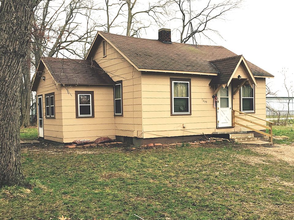 1st image of 1059 Waukonda Ave