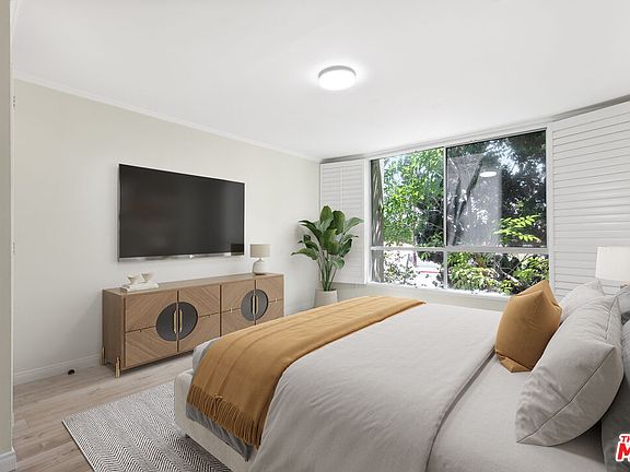 4th image of 5215 Balboa Blvd Unit 108