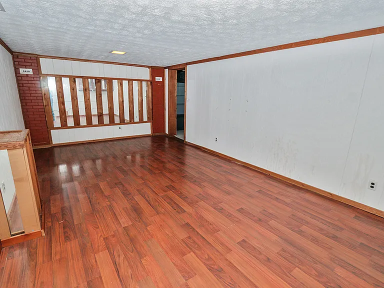 62 Edgevale Rd — Photo 35