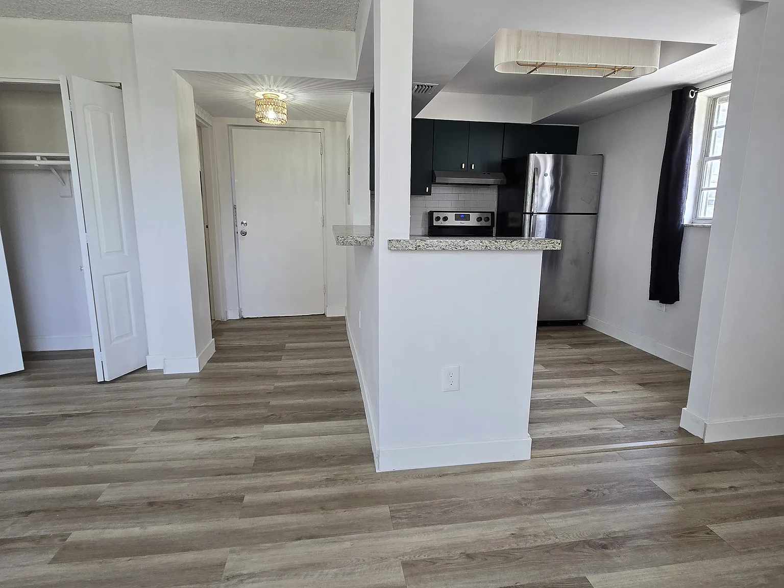 1 bed, 1.5 bath, 855 sqft, $2,150 — Photo 4