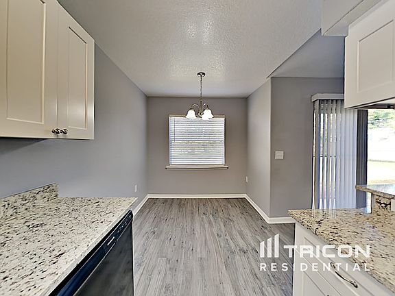 4th image of 120 Barrington Dr
