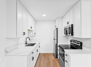 900 Phillips St #1B-1BA-633SQFT, Vista, CA 92083