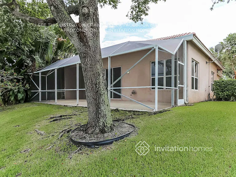 7586 NW 60th Ln — Photo 19