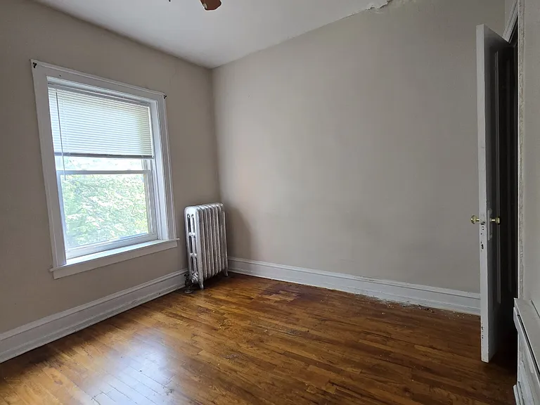 1364 W Estes Ave #2N — Photo 5