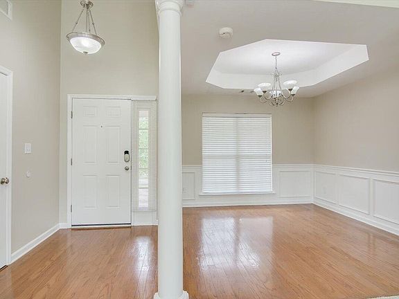 5th image of 3040 Parkridge Dr