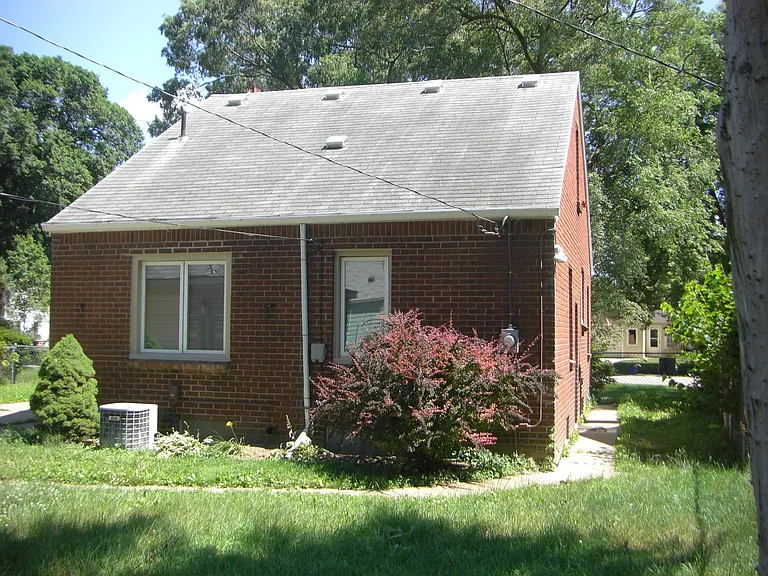 25542 Elba — Photo 37