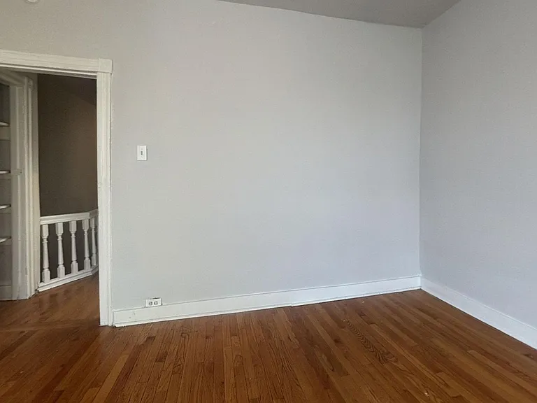 5637 Lansdowne Ave — Photo 3
